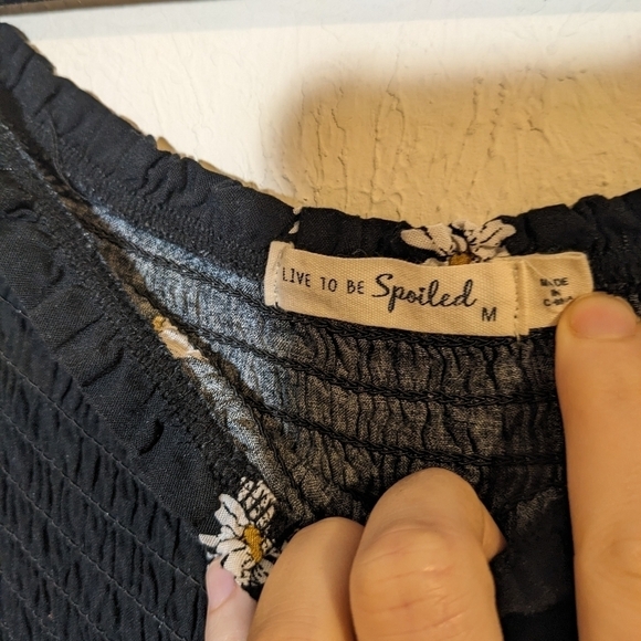 Black daisy smocked wide leg jumpsuit - Picture 5 of 5